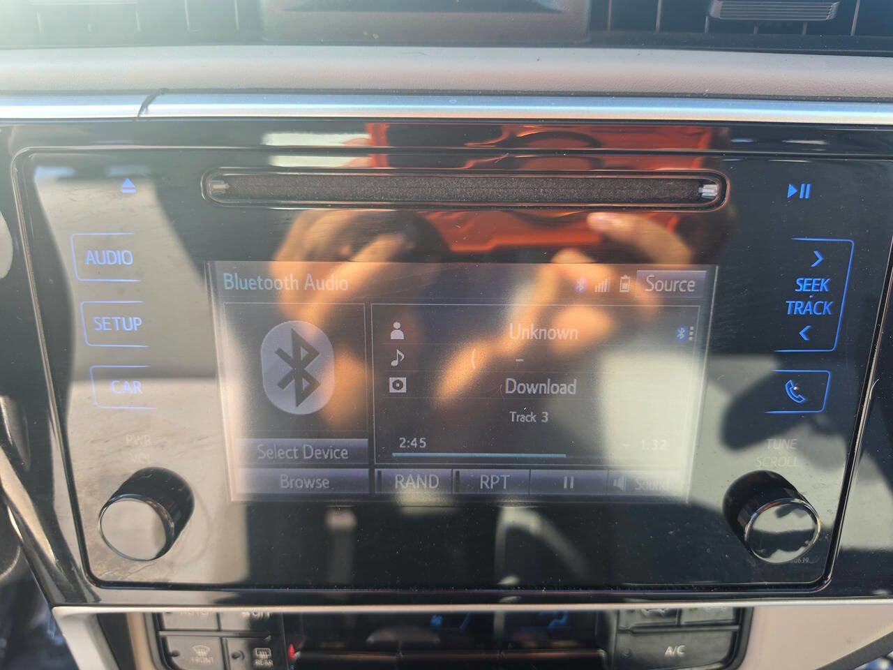 Used 2017 Toyota Corolla LE FWD image 37