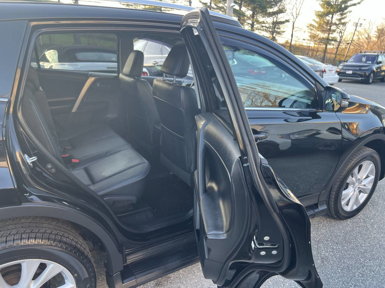 Used 2015 Toyota RAV4 Limited image 12