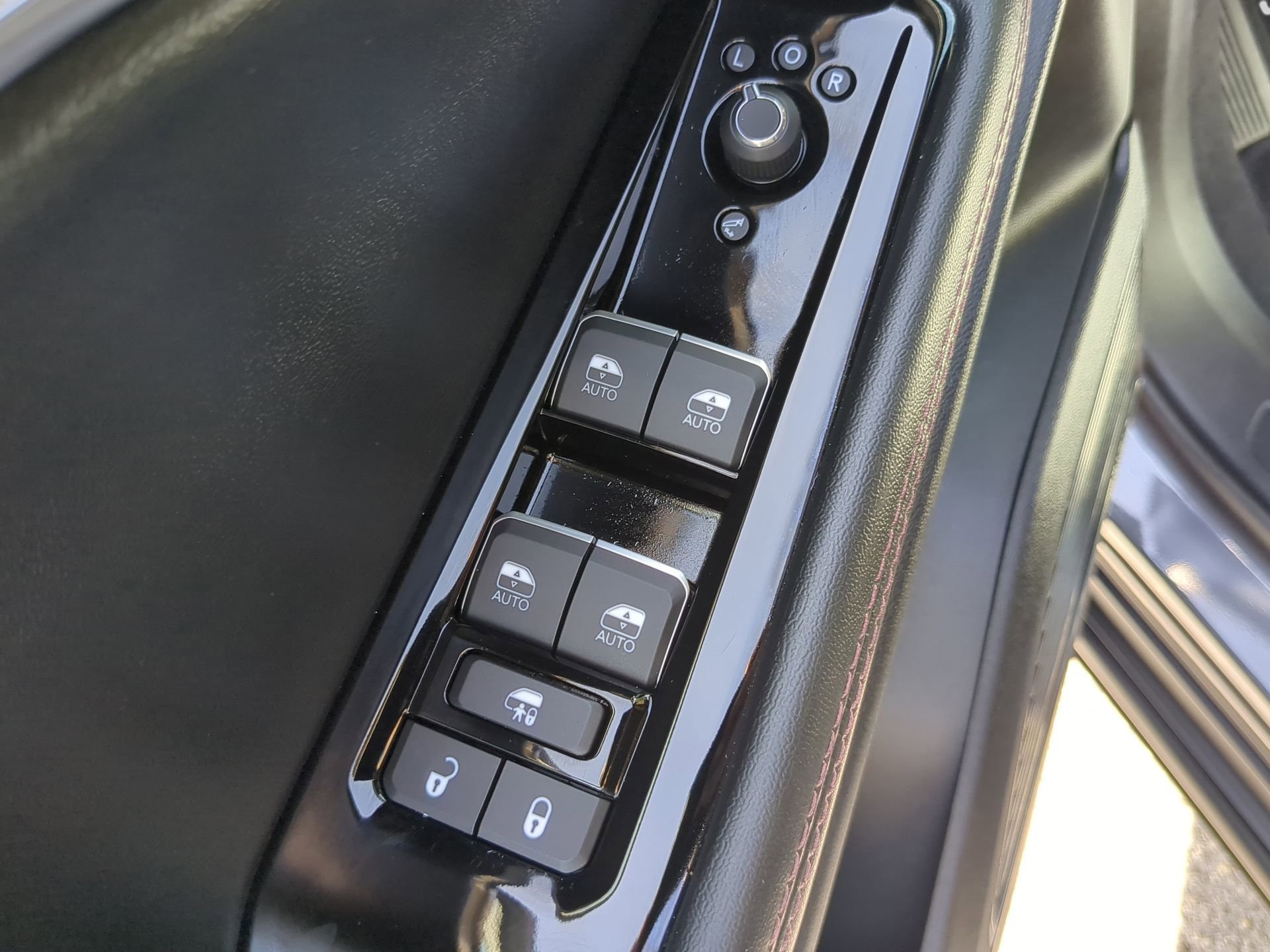 Used 2025 Jeep Wagoneer S Launch Edition image 47