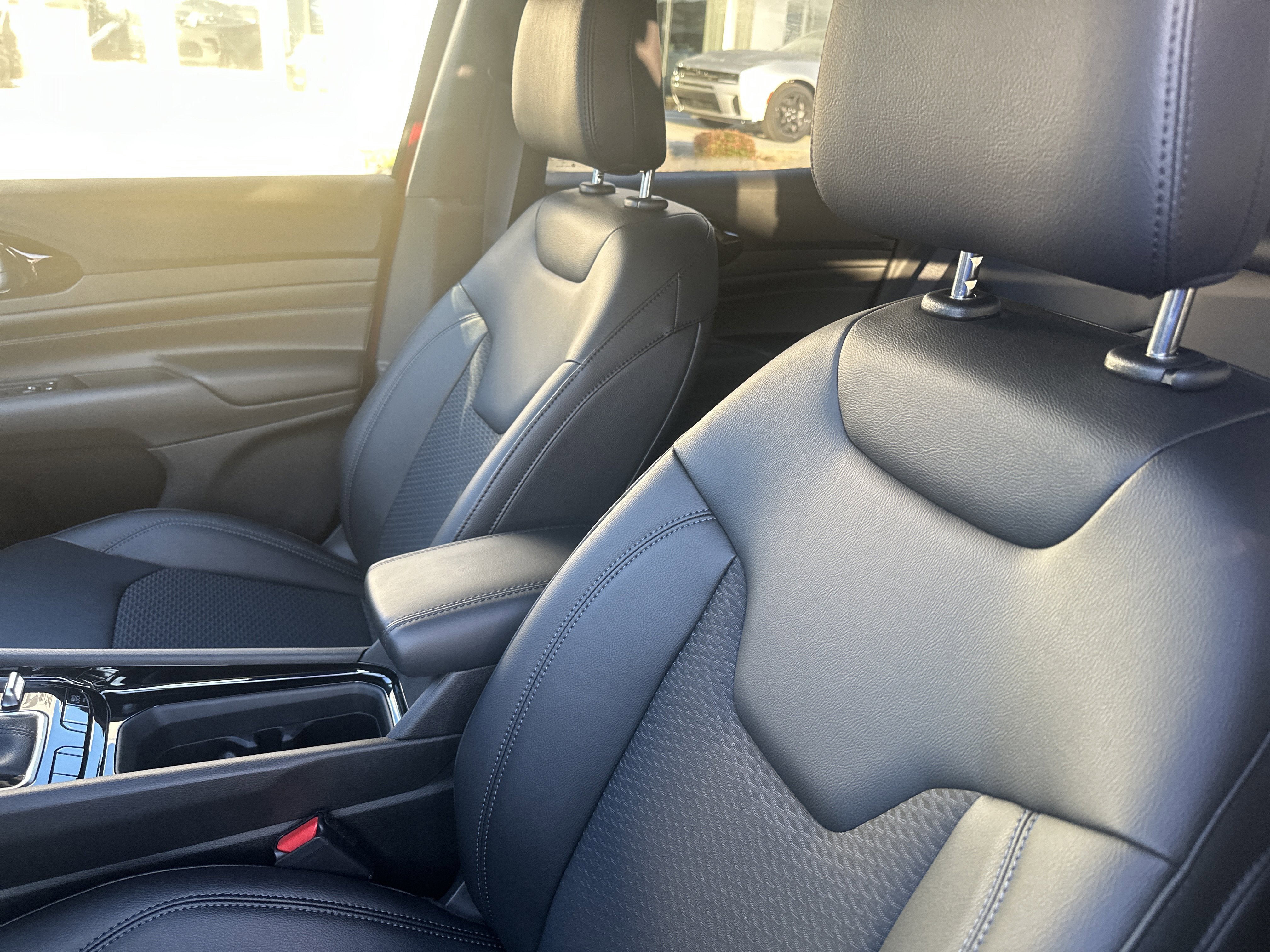 New 2026 Jeep Compass Latitude AWD/4WD image 16