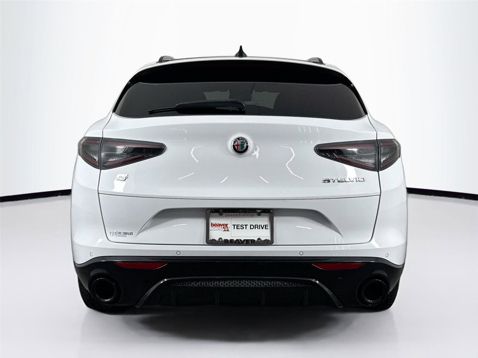 Used 2024 Alfa Romeo Stelvio Veloce image 12
