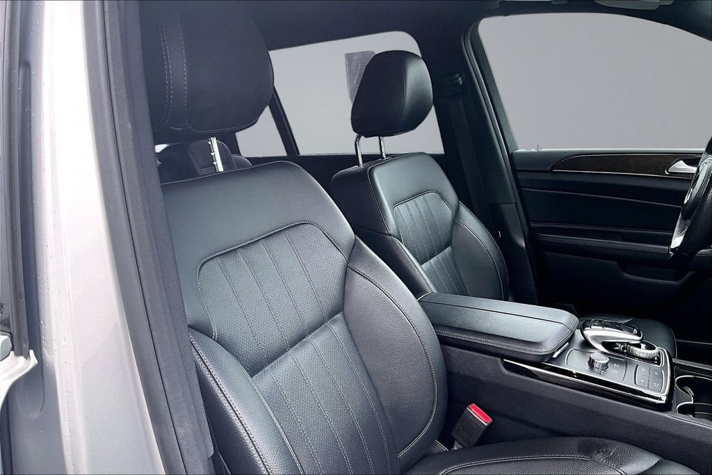 Used 2017 Mercedes-Benz GLS 450 4MATIC image 7
