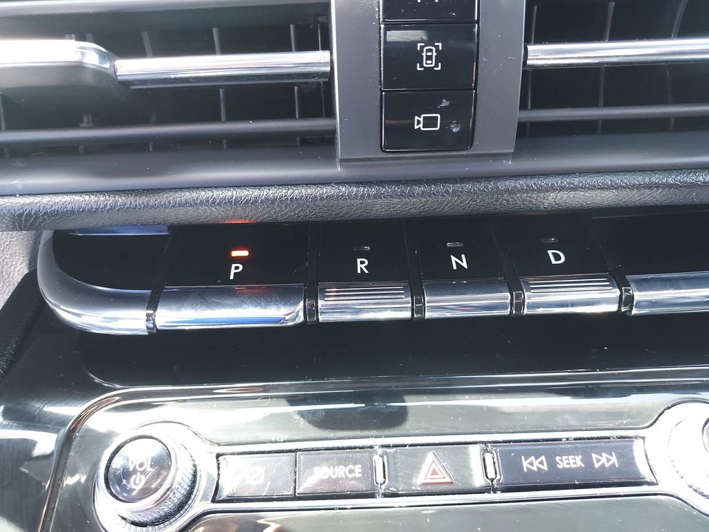 Used 2022 Lincoln Corsair AWD w/ Equipment Group 101A image 25