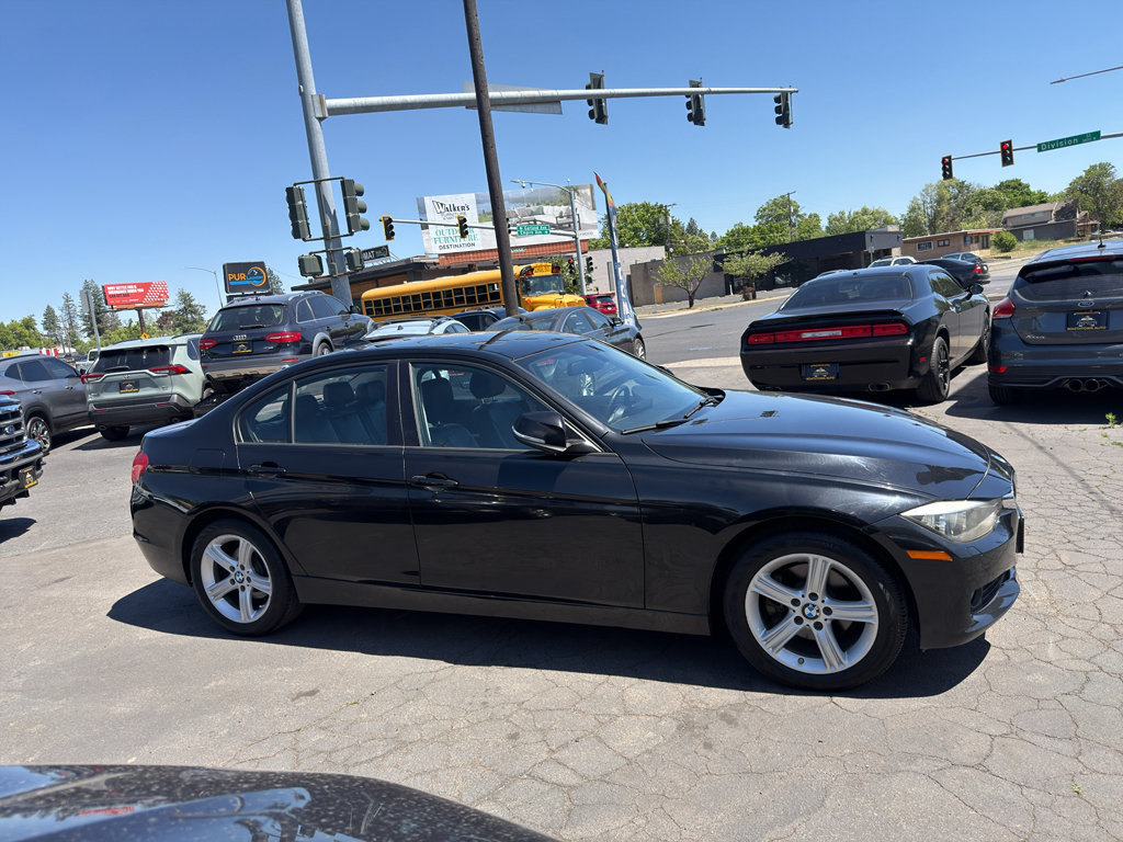 Used 2015 BMW 328i xDrive Sedan AWD/4WD image 9
