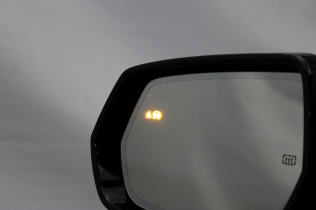 Certified 2024 Cadillac XT4 Sport image 25