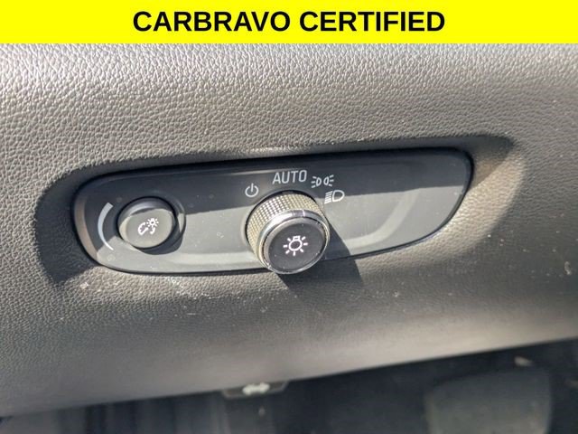 Certified 2023 Chevrolet Traverse LT FWD image 16