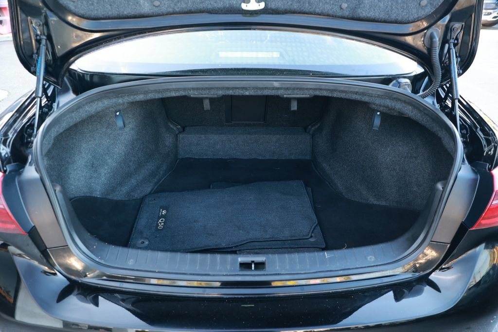 Used 2024 INFINITI Q50 Luxe w/ Cargo Package RWD image 37
