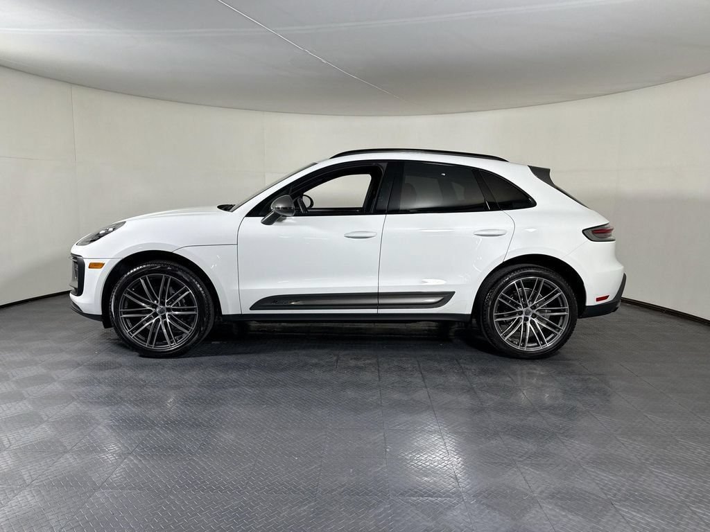 Certified 2023 Porsche Macan Turbo AWD/4WD image 2