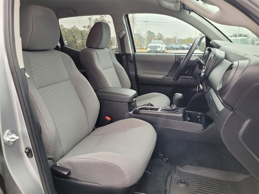 Used 2022 Toyota Tacoma SR image 12