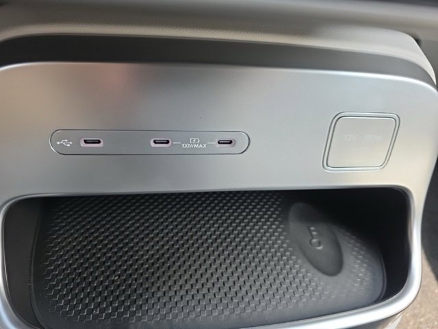 New 2026 Hyundai Ioniq 9 Limited image 19