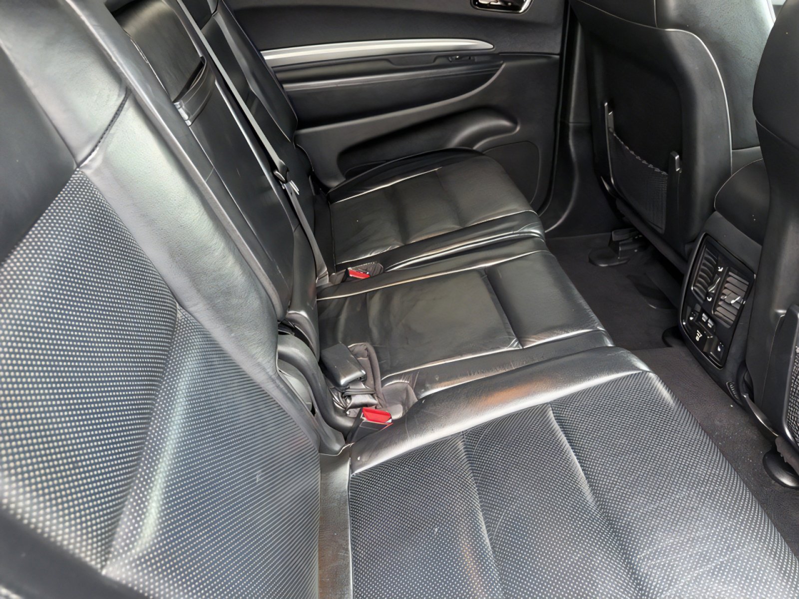 Used 2019 Dodge Durango R/T image 12