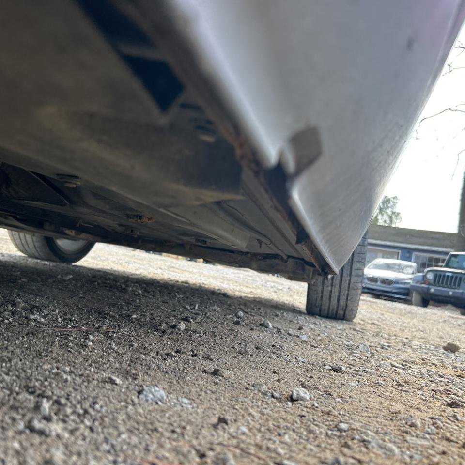 Used 2012 Dodge Challenger SXT Plus image 30