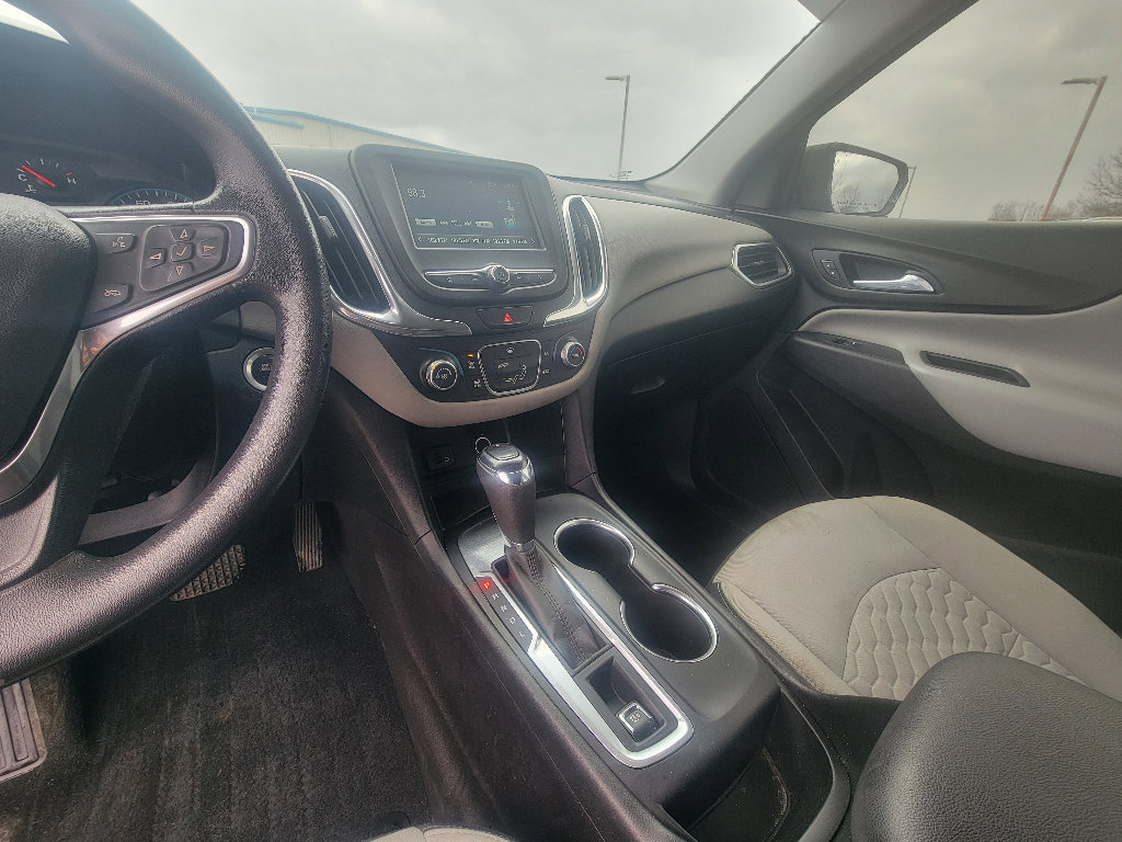 Used 2018 Chevrolet Equinox LS image 17