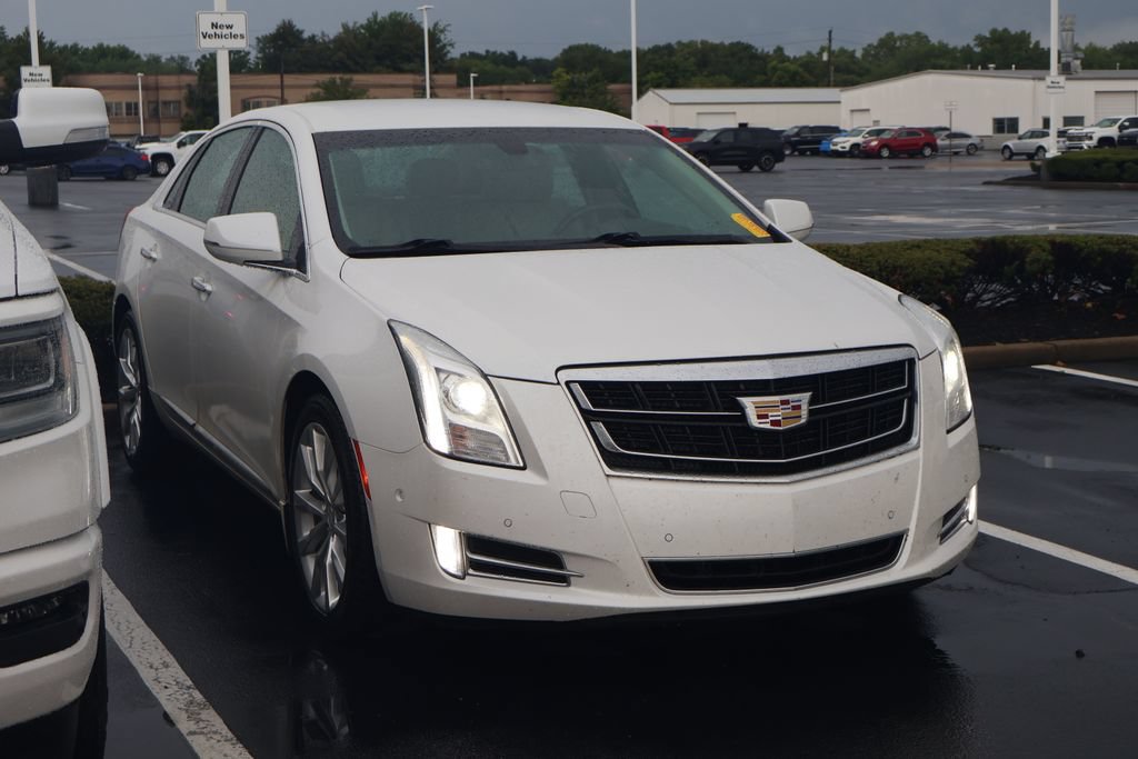 Used 2016 Cadillac XTS Luxury w/ LPO, Protection Package FWD image 3