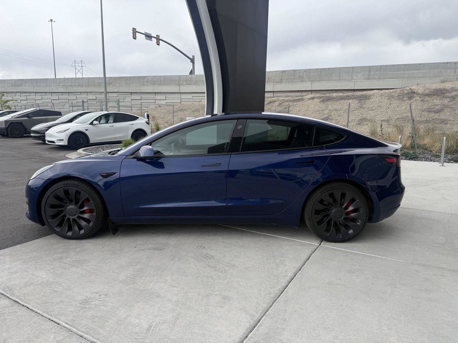 Used 2023 Tesla Model 3 Performance AWD/4WD image 5