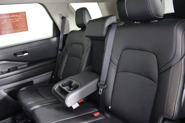 Certified 2026 Nissan Pathfinder SL FWD image 21