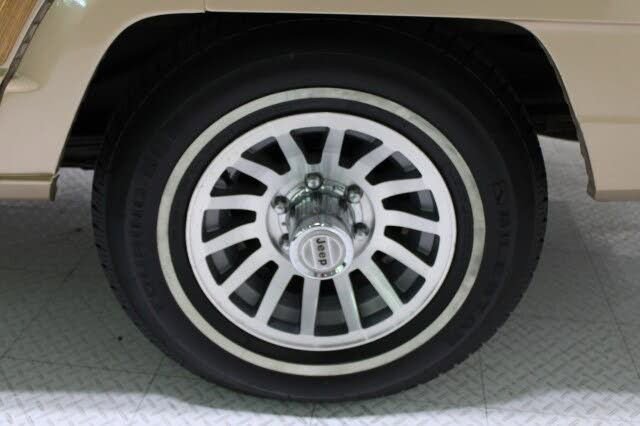 Used 1989 Jeep Grand Wagoneer image 65