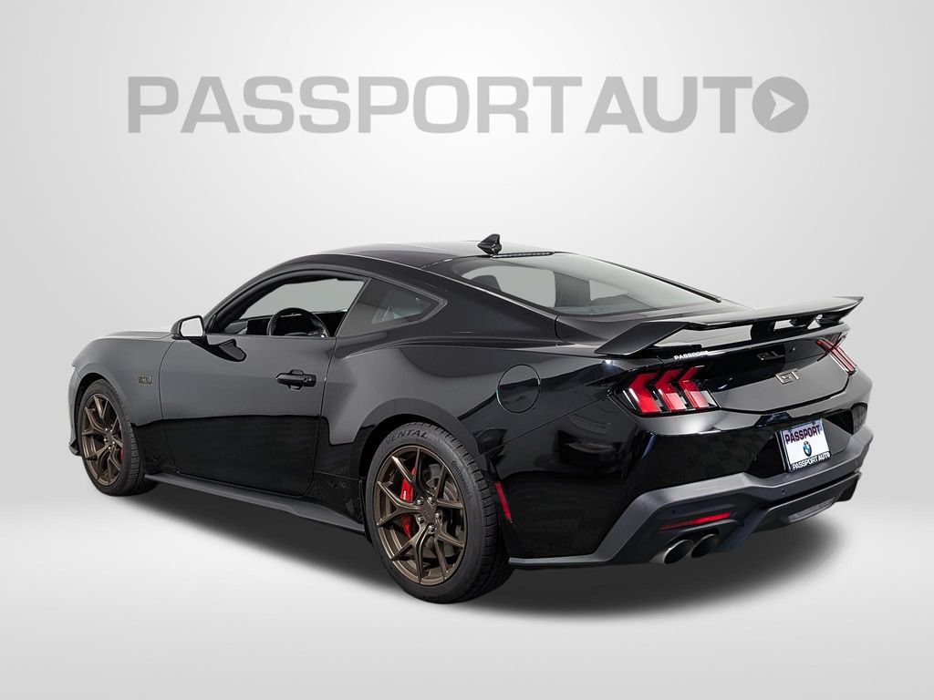 Used 2024 Ford Mustang GT Premium w/ GT Performance Package RWD image 3