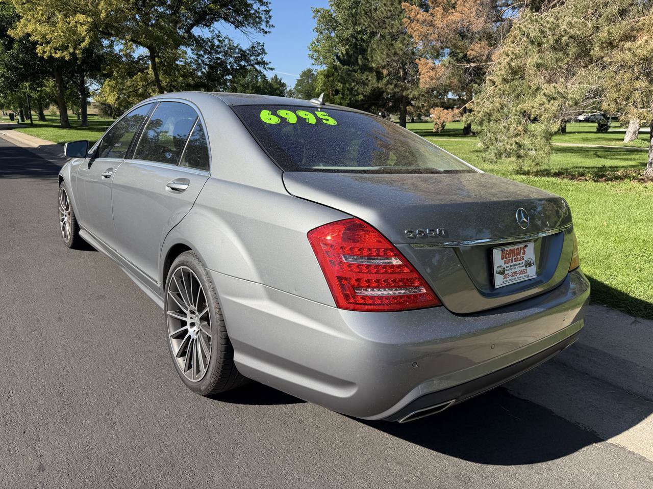 Used 2011 Mercedes-Benz S 550 image 3