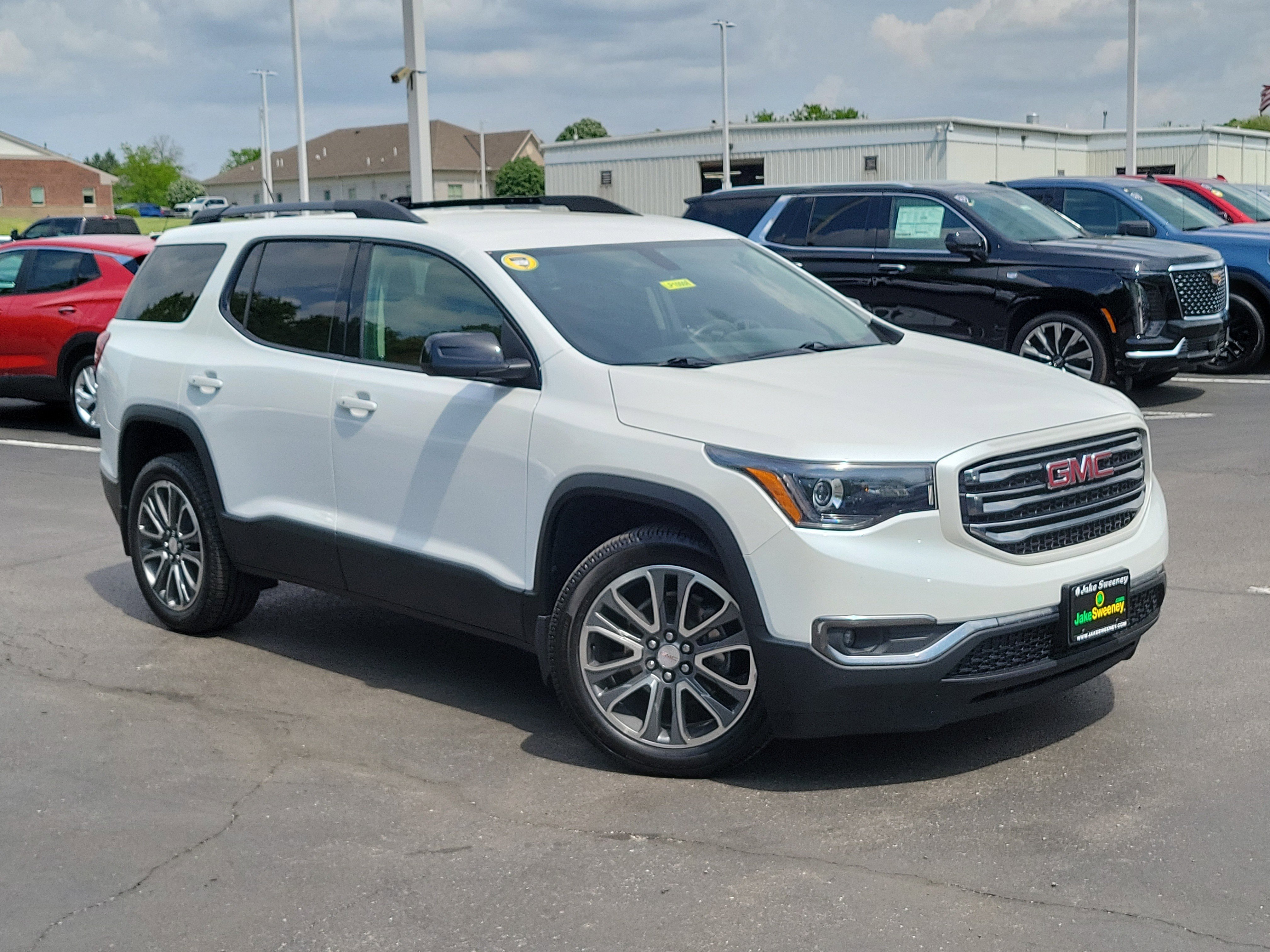 Used 2017 GMC Acadia SLT AWD/4WD image 32