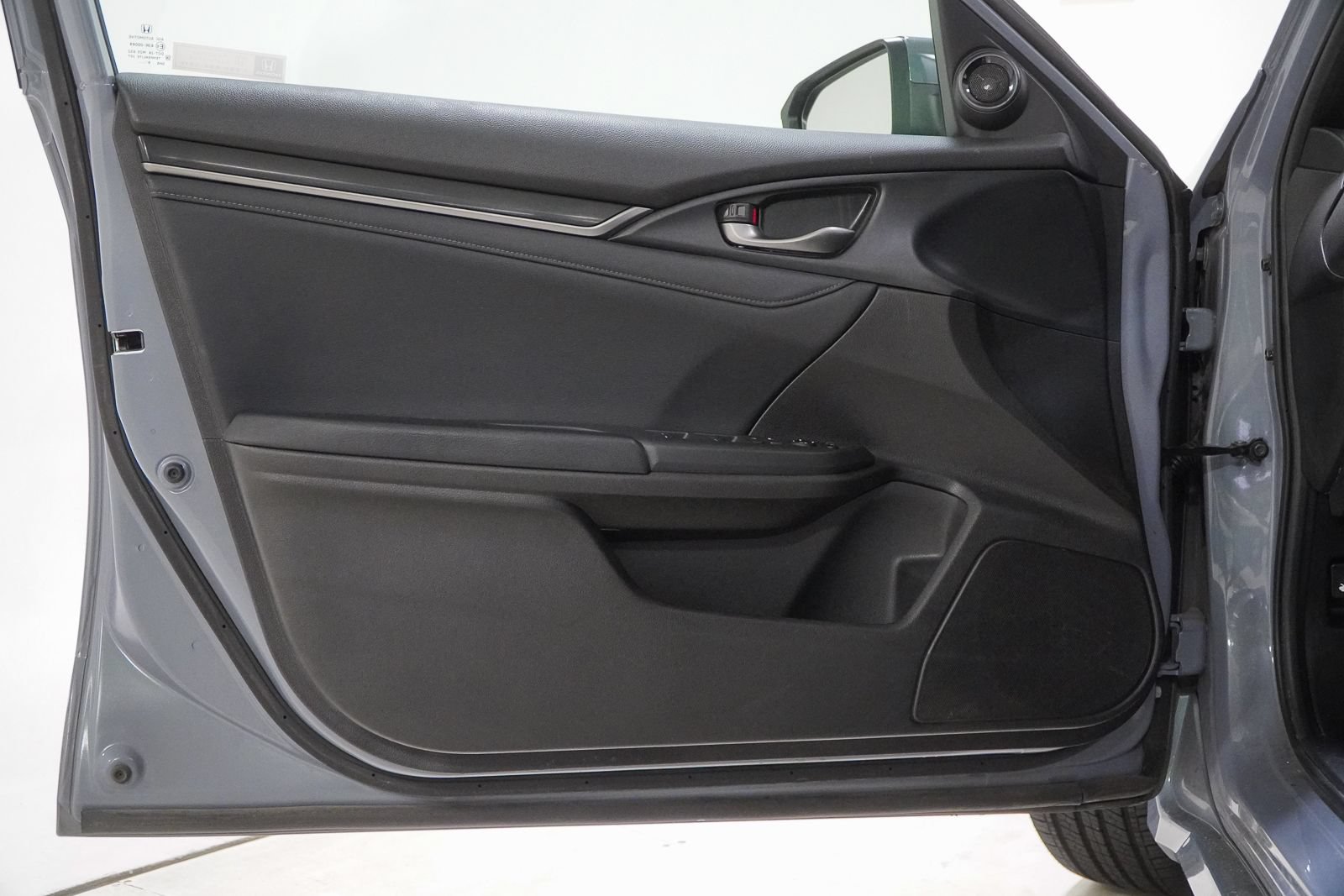 Used 2020 Honda Civic EX-L image 18