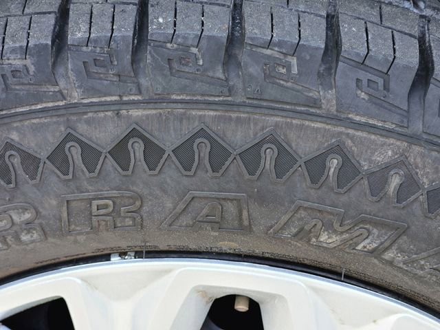 Used 2024 Ford Transit 350 XLT image 11