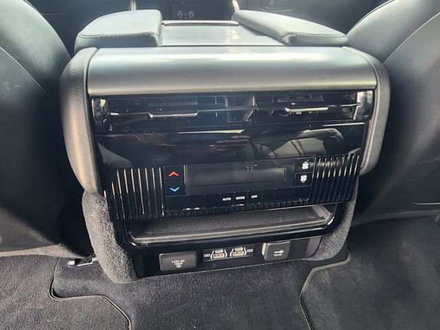 Used 2023 Jeep Wagoneer Series II AWD/4WD image 20