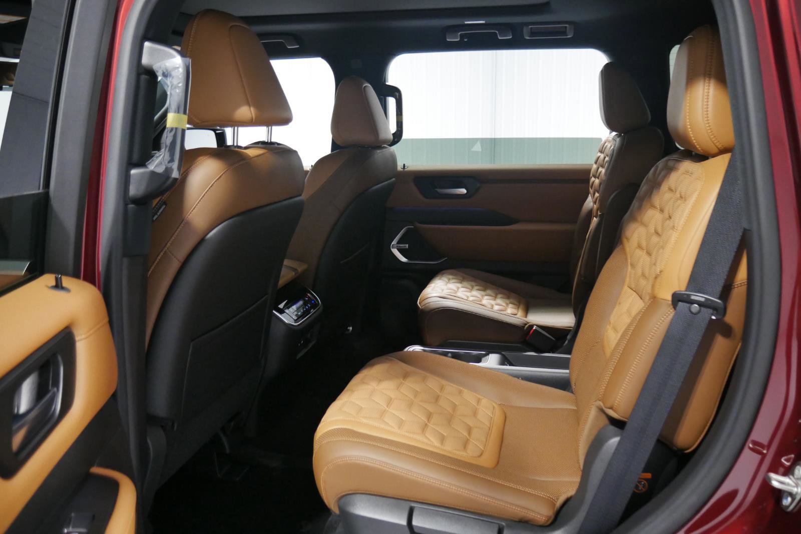 New 2026 Nissan Armada Platinum Reserve image 12