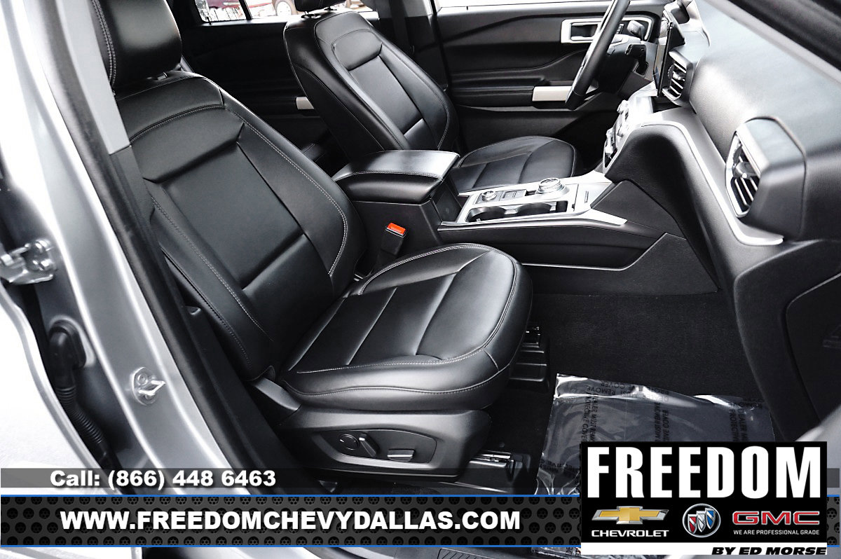 Used 2024 Ford Explorer XLT w/ Equipment Group 202A image 12