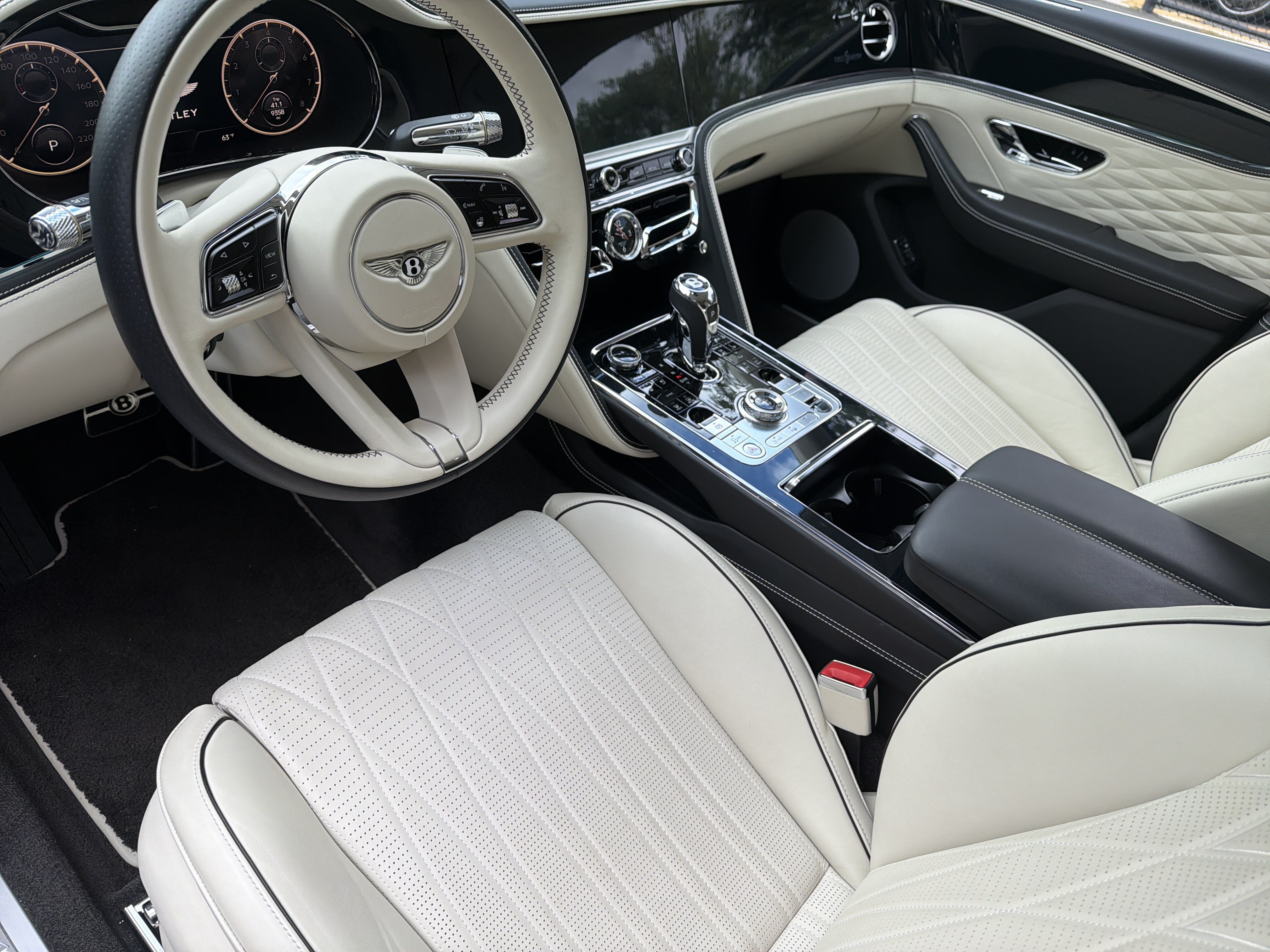 Used 2021 Bentley Flying Spur W12 AWD/4WD image 16
