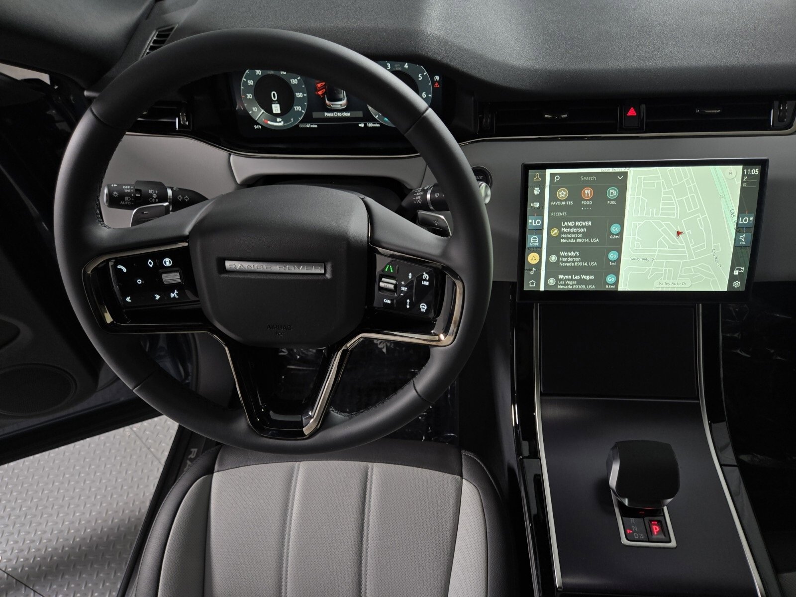 New 2026 Land Rover Range Rover Evoque Dynamic SE image 12