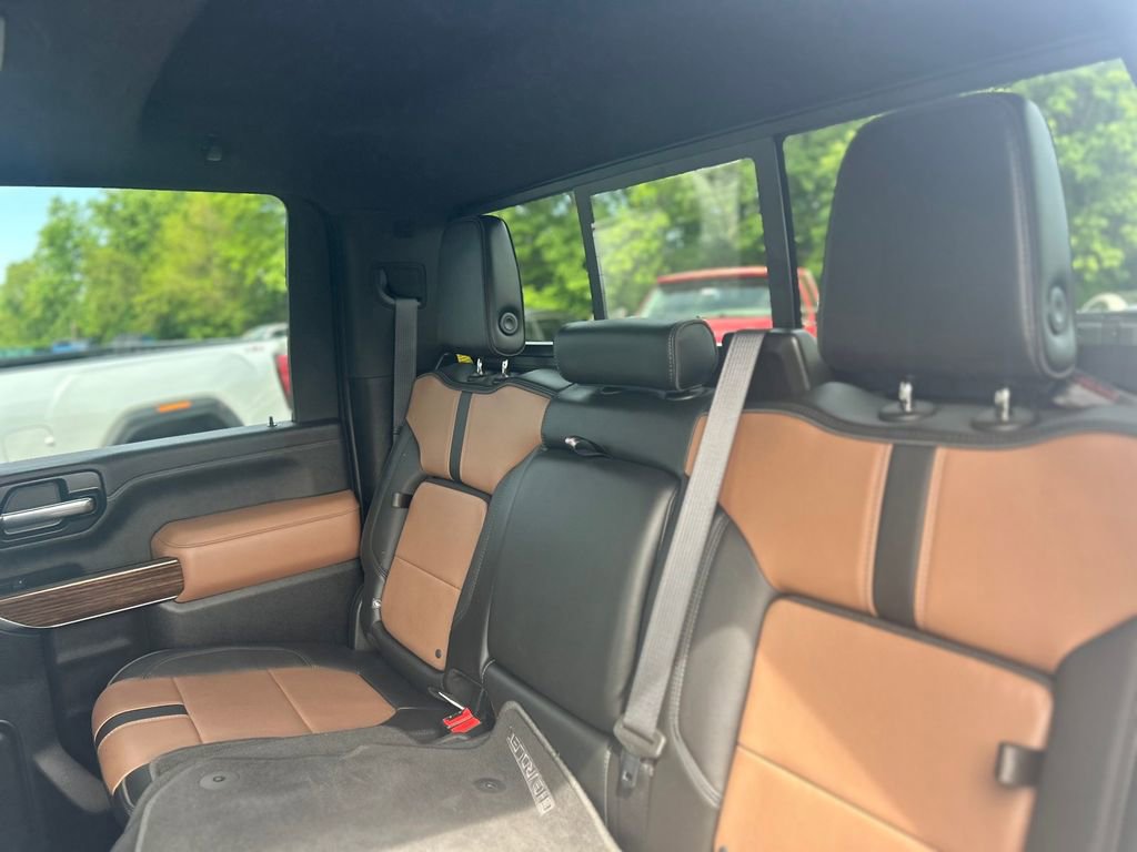 Used 2022 Chevrolet Silverado 3500 High Country w/ LPO, Hitch Package AWD/4WD image 31