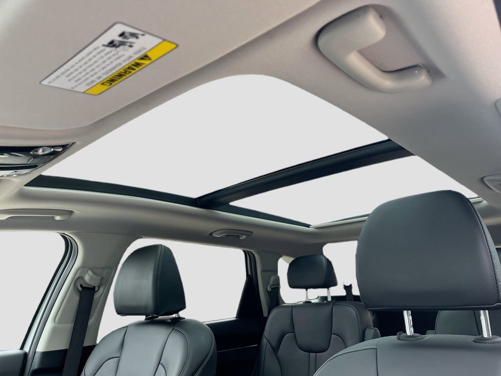 Certified 2025 Kia Sorento EX image 26