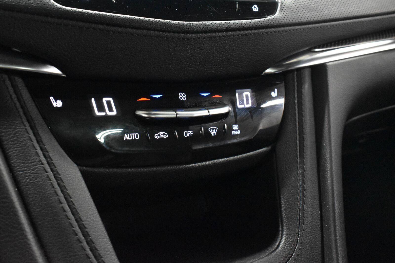 Used 2022 Cadillac XT5 Sportv AWD/4WD image 17