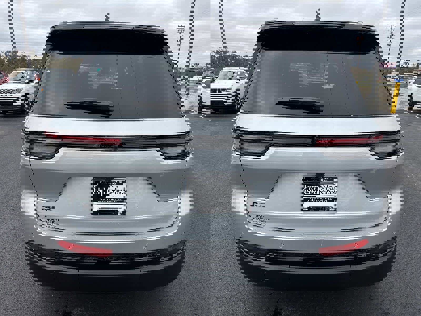 New 2025 Jeep Grand Cherokee Limited AWD/4WD image 5