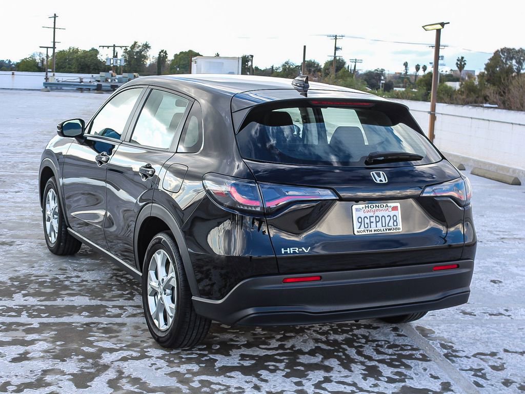 Certified 2023 Honda HR-V LX image 4