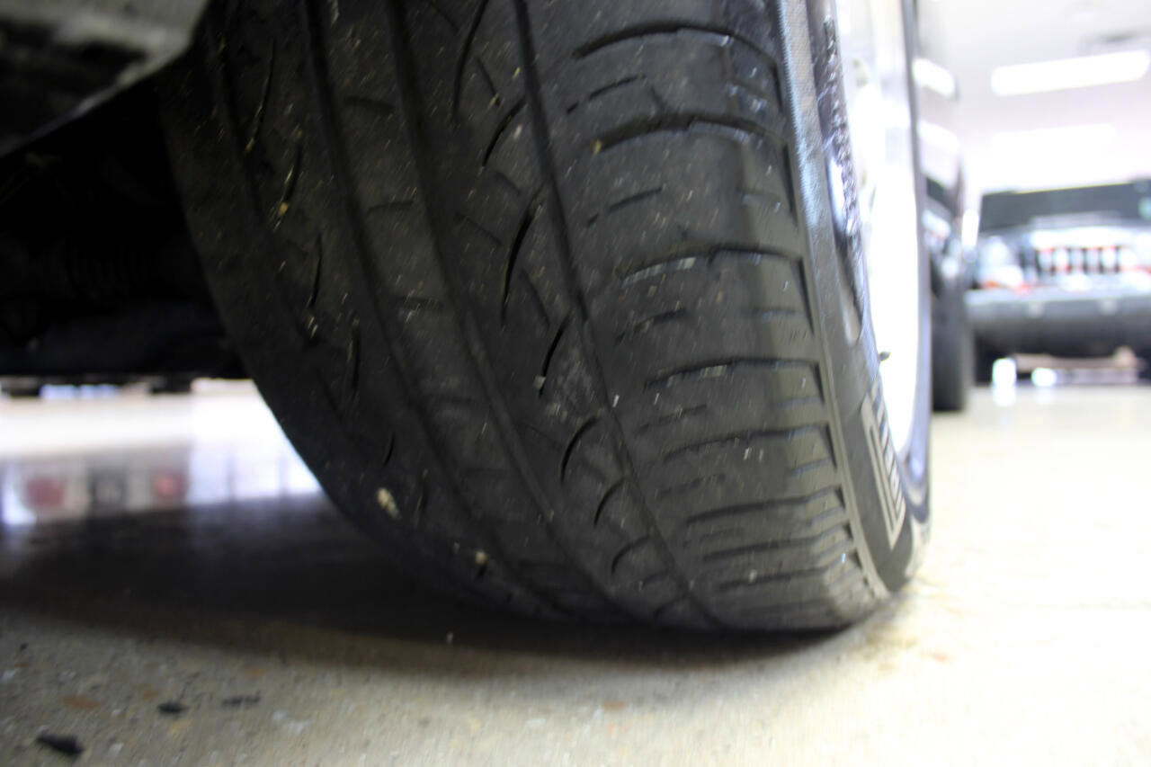 Used 2005 Ford Mustang GT image 40