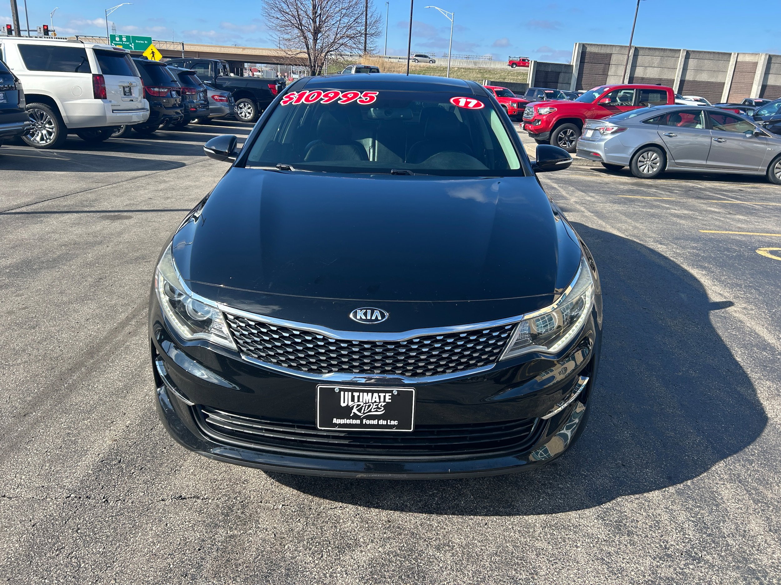 Used 2017 Kia Optima EX w/ Premium Package FWD image 2