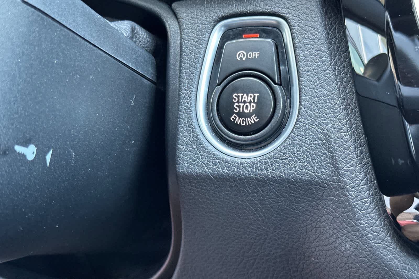 Used 2018 BMW 330i Sedan RWD image 22