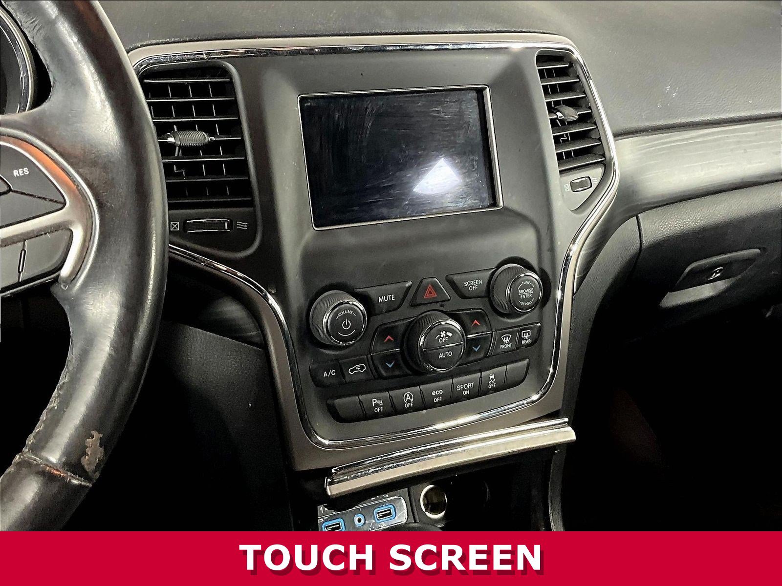 Used 2021 Jeep Grand Cherokee Laredo AWD/4WD image 9