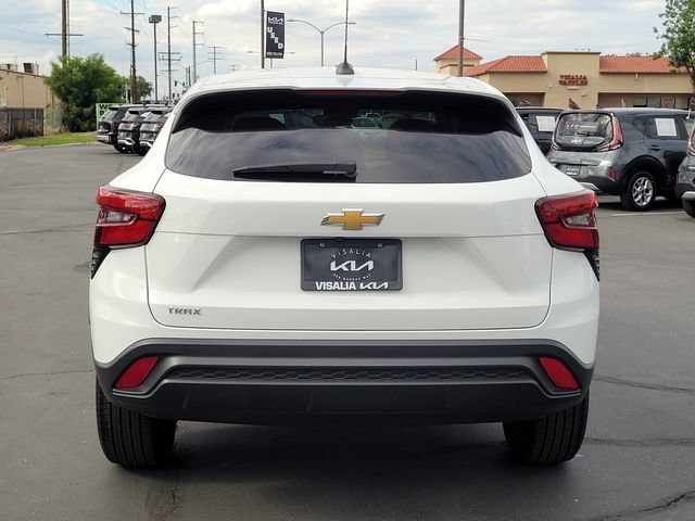 Used 2024 Chevrolet Trax LS FWD image 6