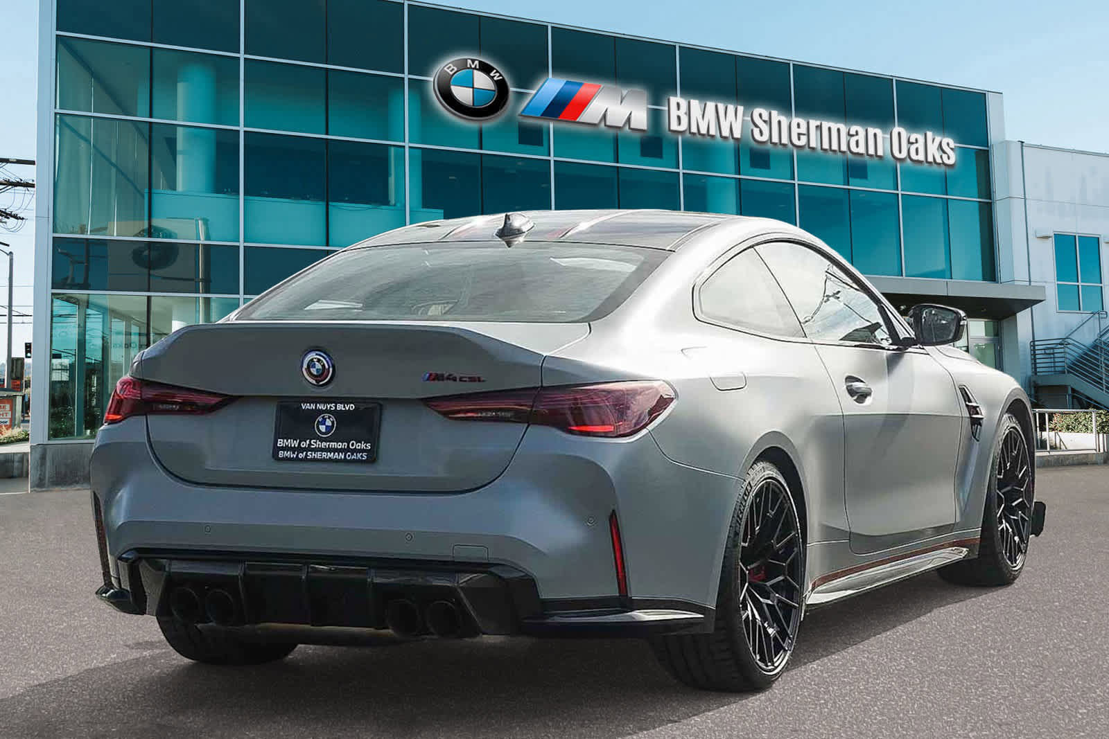 Used 2023 BMW M4 CSL image 4