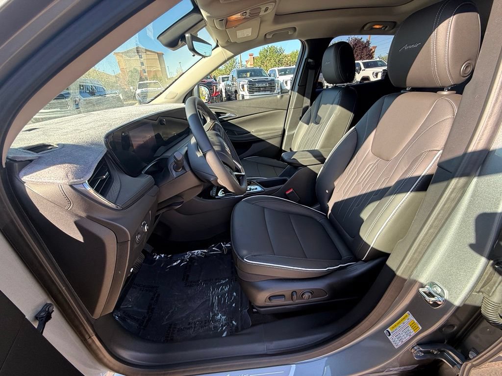 Used 2026 Buick Encore GX Avenir w/ Avenir Technology Package AWD/4WD image 10