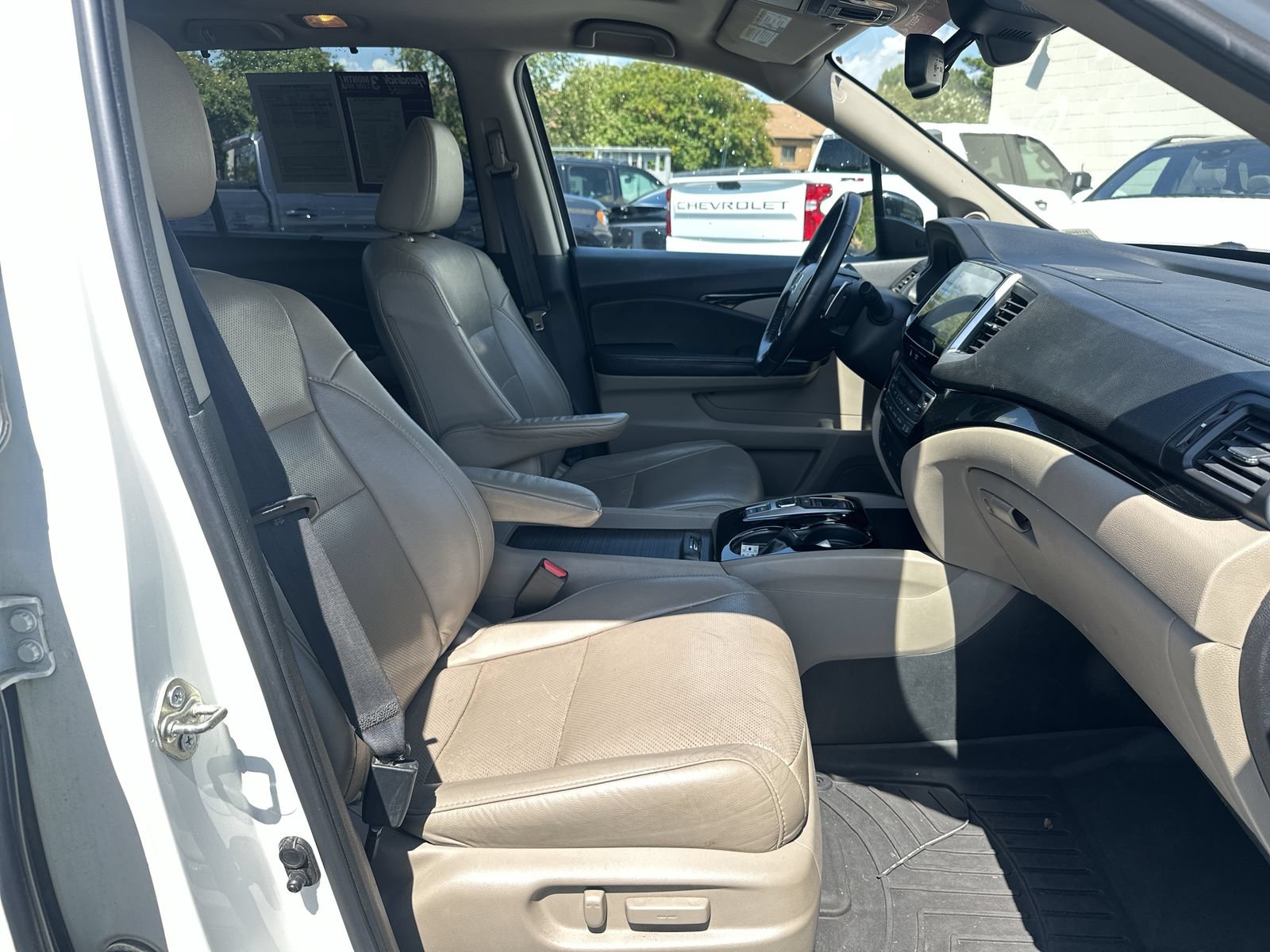 Used 2016 Honda Pilot Elite image 22