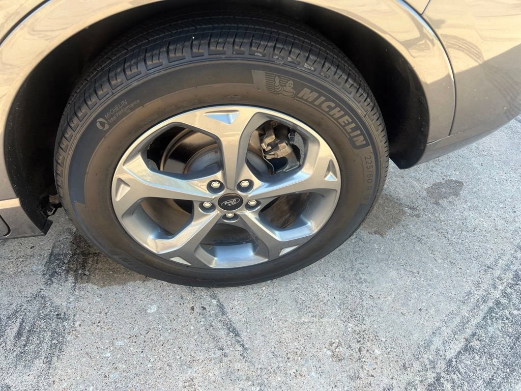 Used 2023 Ford Escape ST-Line w/ Tech Pack #1 FWD image 7