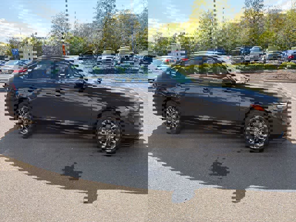 Used 2023 Honda Accord EX image 13