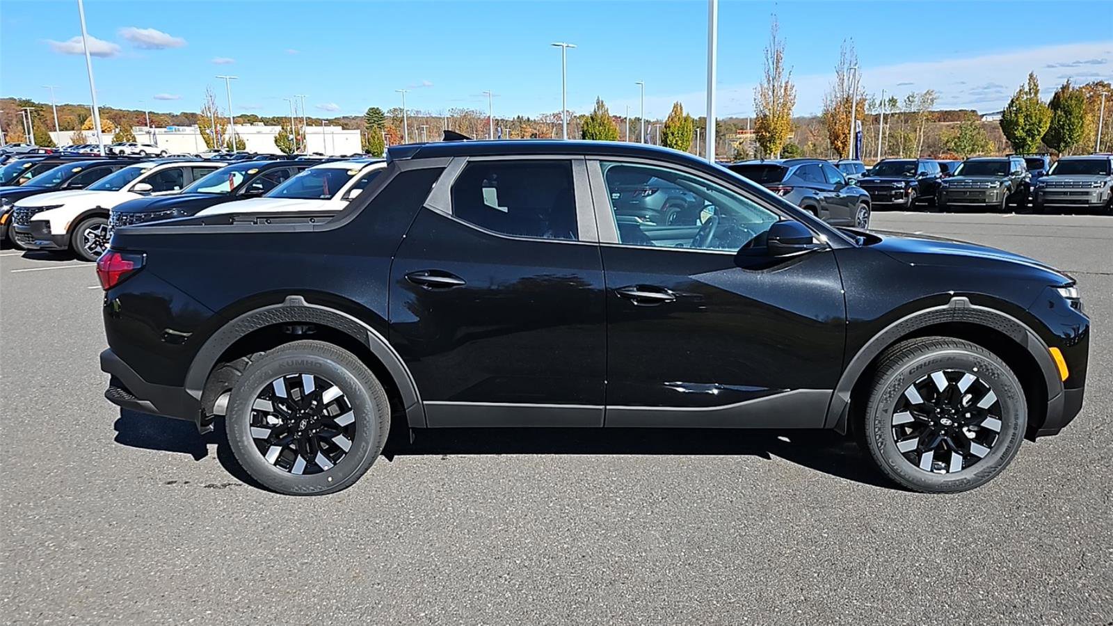 New 2026 Hyundai Santa Cruz SE image 8