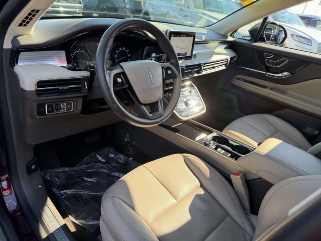 Used 2020 Lincoln Corsair AWD w/ Premium Package image 10