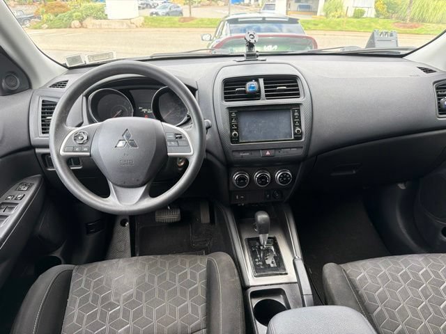 Used 2022 Mitsubishi Outlander Sport ES AWD/4WD image 10