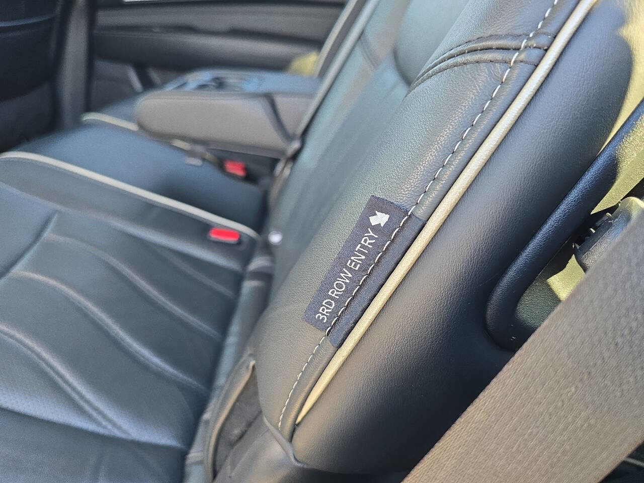 Used 2019 INFINITI QX60 Luxe w/ Essential Package image 31